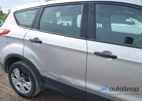 2014 Ford Escape S z USA, uszkodzony, nr VIN 1FMCU0F70EUC05917